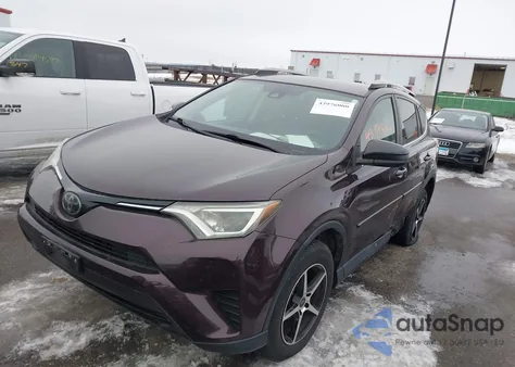 2017 Toyota Rav4 Le z USA, uszkodzony, nr VIN 2T3BFREV8HW544141